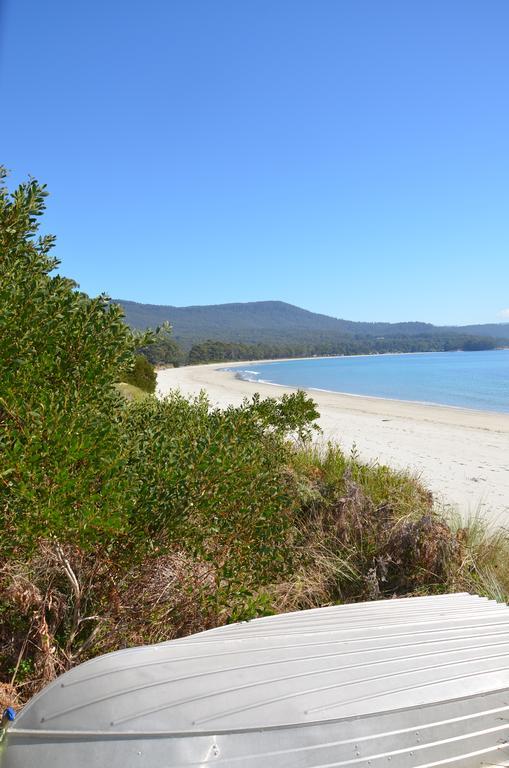 Yolla Beach House Adventure Bay Exterior photo